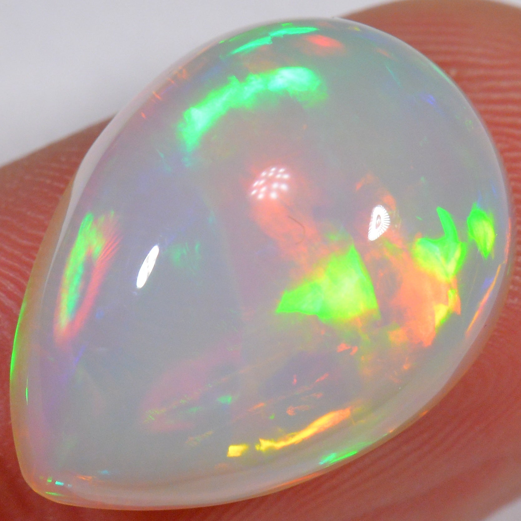 11 Karat - Heller Äthiopischer Welo Opal - DeinOpal