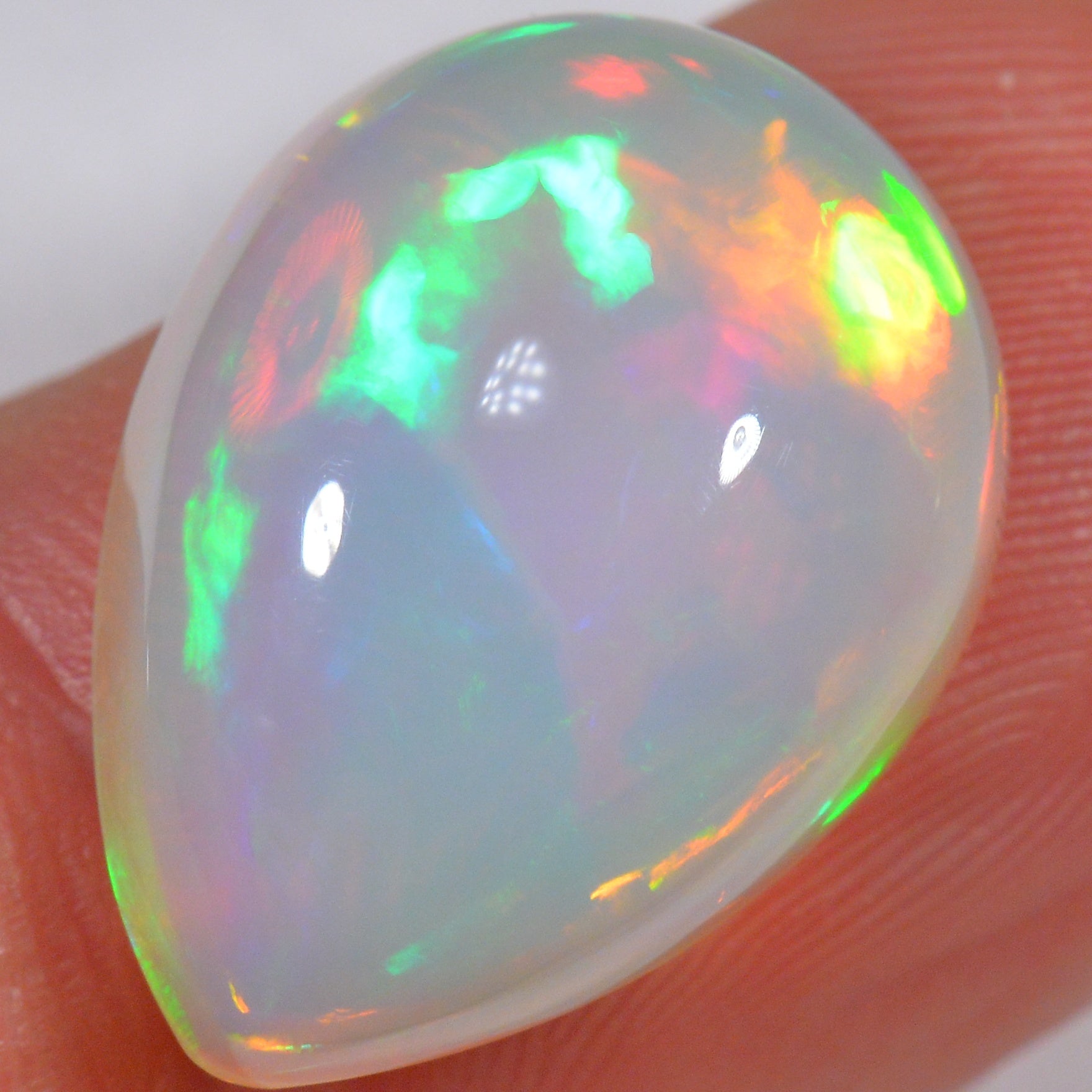 11 Karat - Heller Äthiopischer Welo Opal - DeinOpal