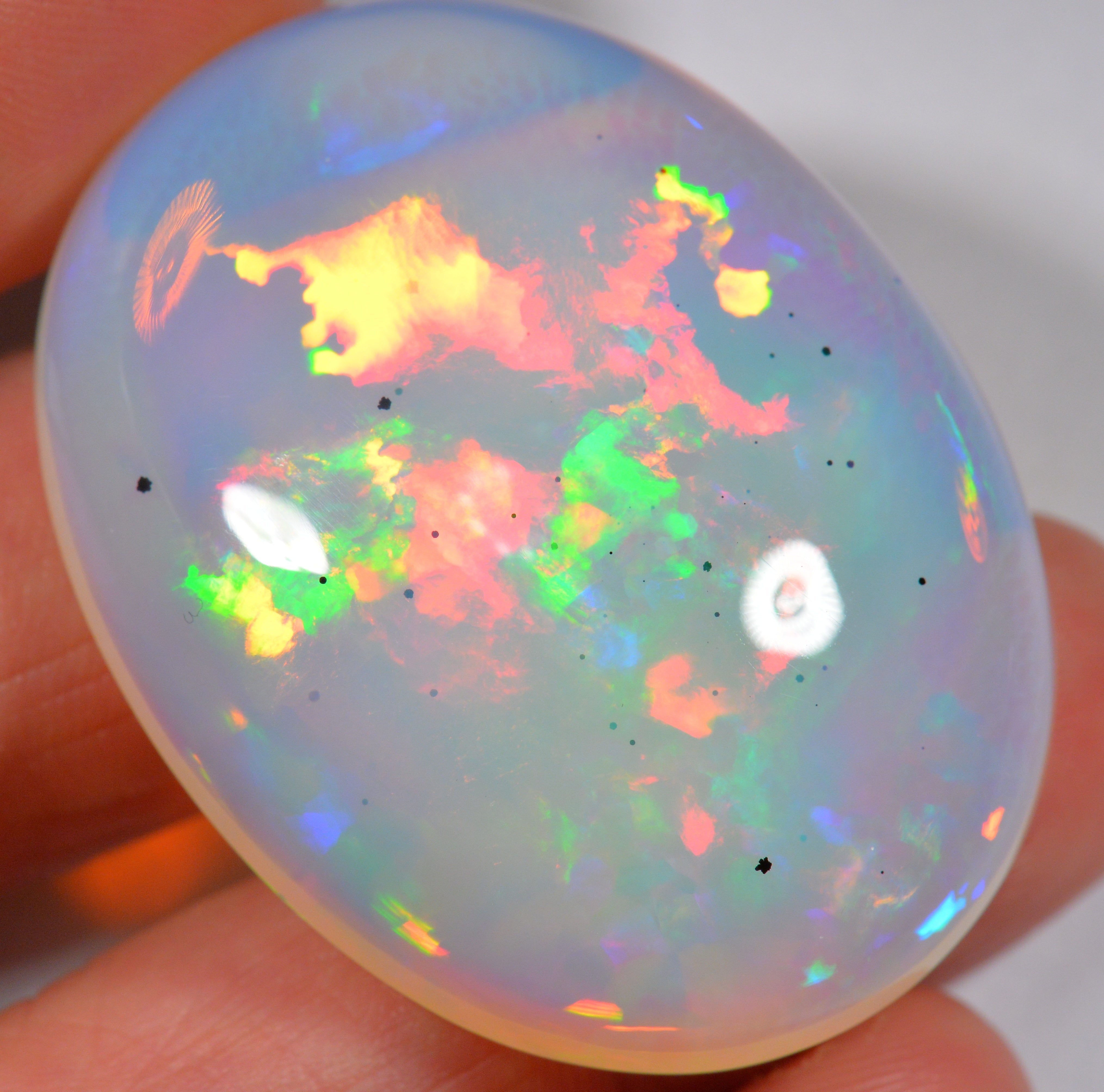 110 Karat - Riesiger Äthiopischer Welo Opal - DeinOpal