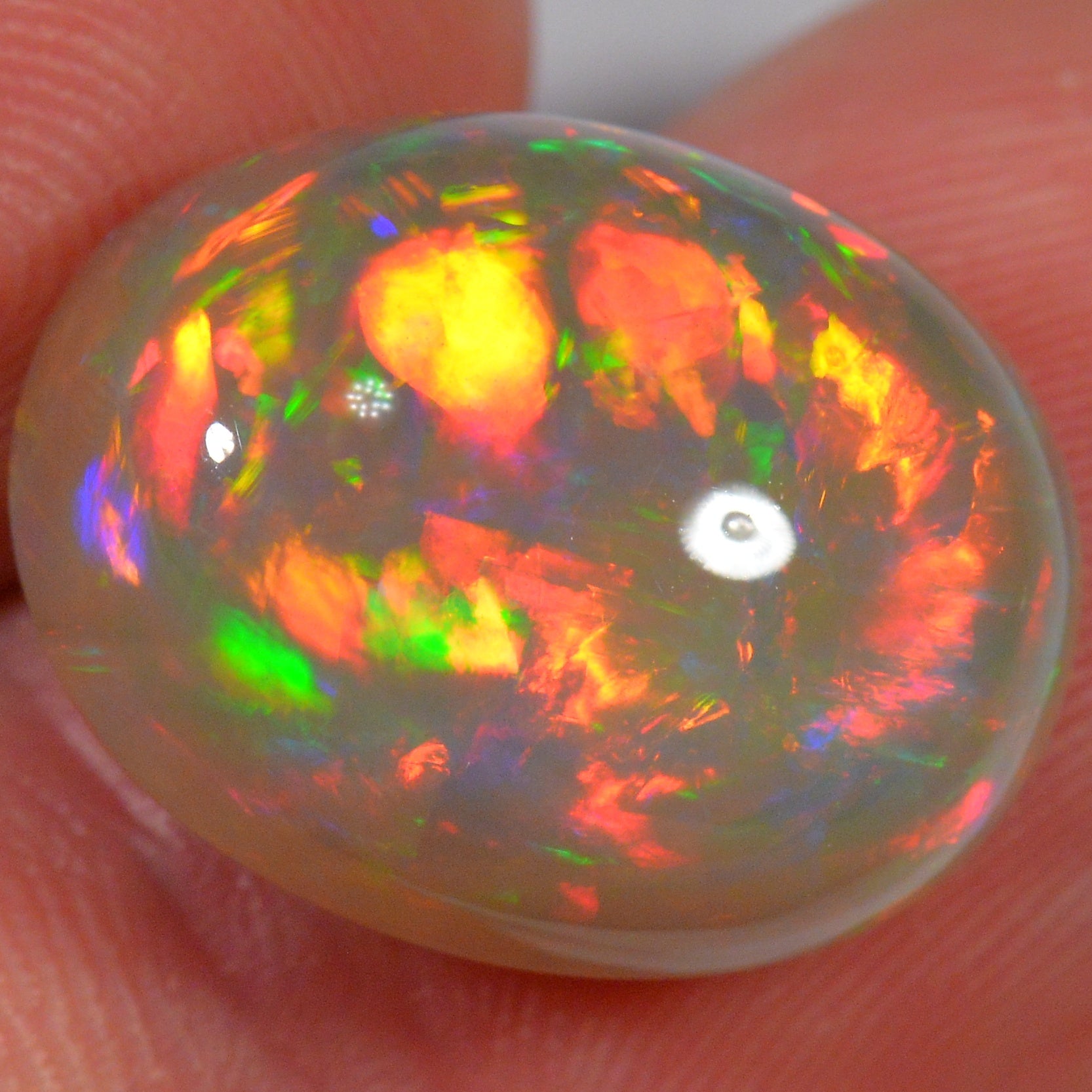 11.7 Karat - Gräulicher Äthiopischer Welo Opal - DeinOpal
