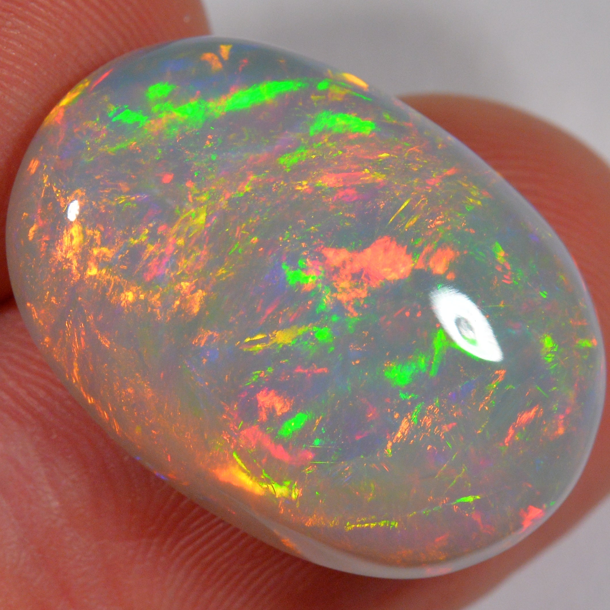 13.6 Karat - Farbintensiver Äthiopischer Welo Opal - DeinOpal