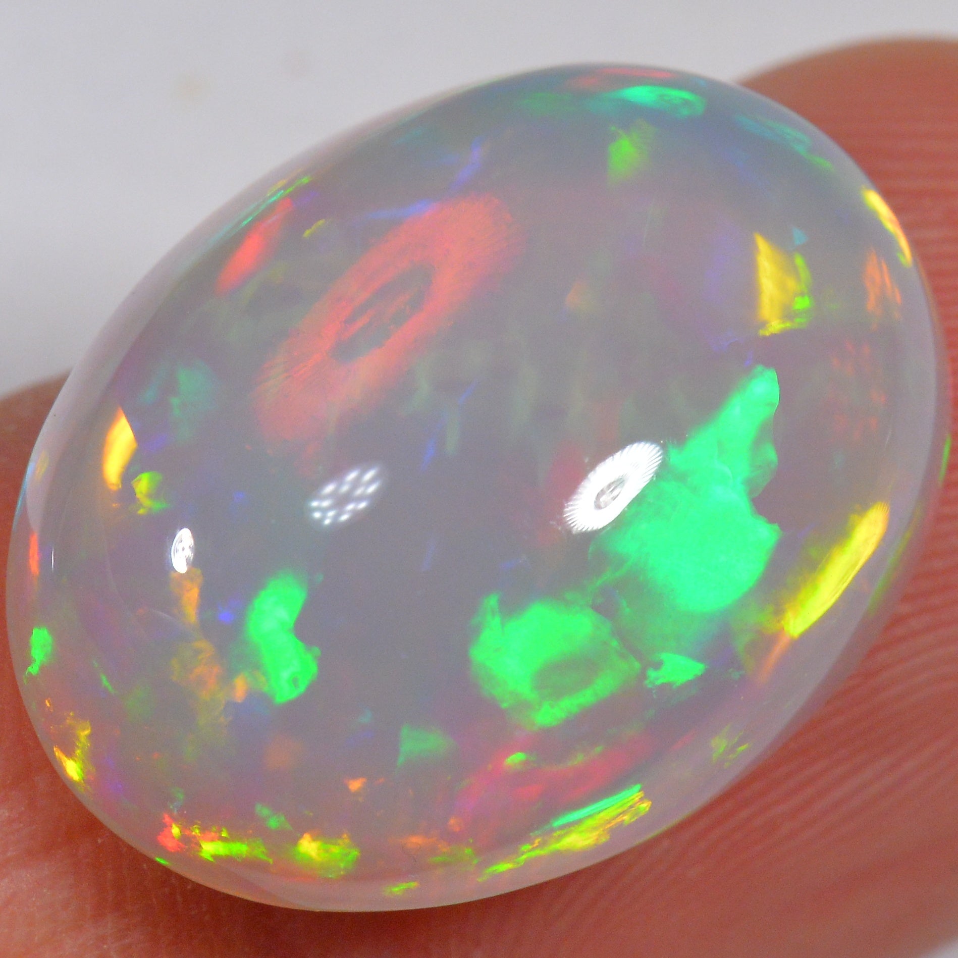 14.1 Karat - Farbintensiver Äthiopischer Welo Opal - DeinOpal