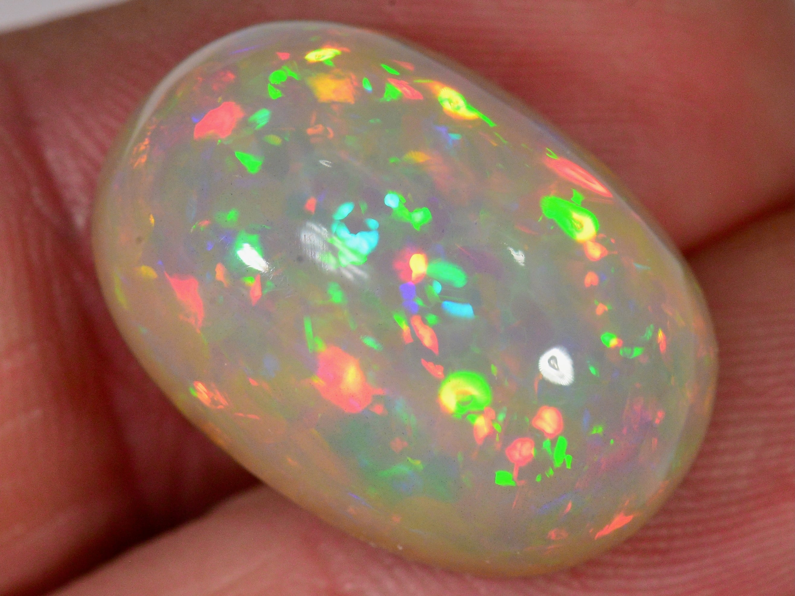 16 Karat - Brillianter gräulicher Äthiopischer Welo Opal - DeinOpal