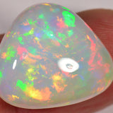 16.7 Karat - Leuchtender Äthiopischer Welo Opal - DeinOpal