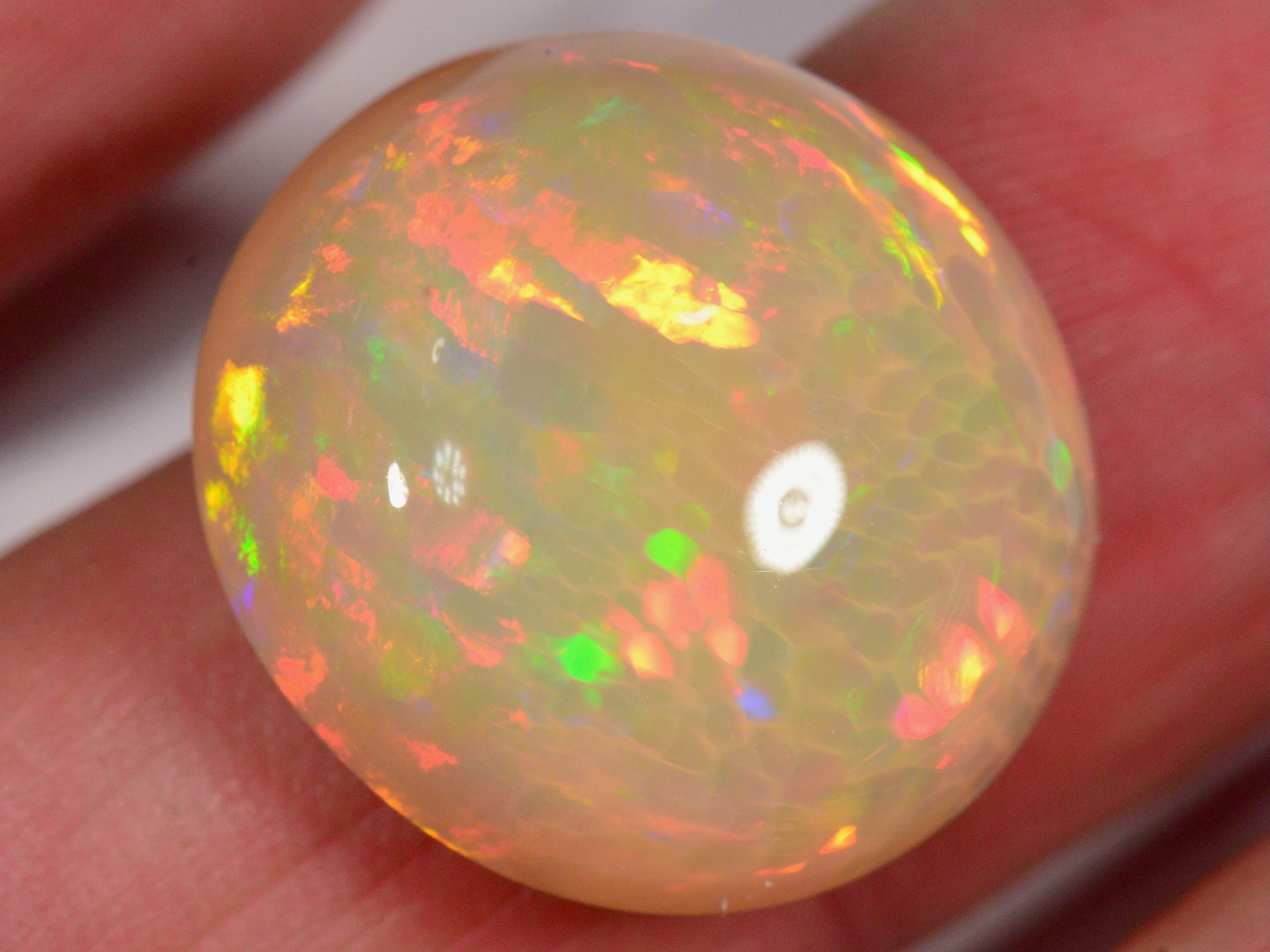 18.8 Karat - Grosser Äthiopischer Welo Opal mit Honeycomb - Muster - DeinOpal