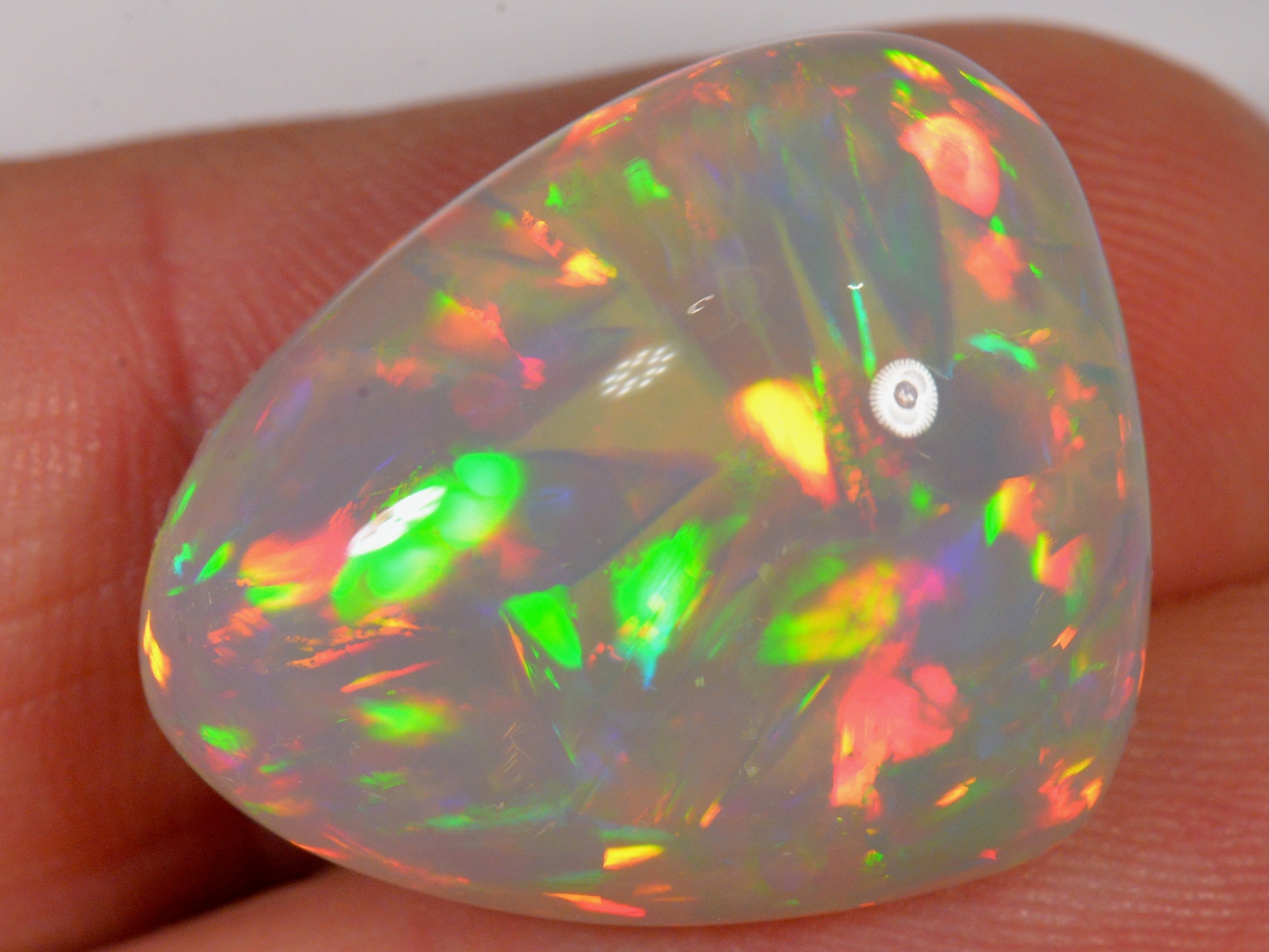 19 Karat - Atemberaubender Äthiopischer Welo Opal - DeinOpal