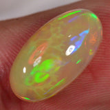3.1 Karat - Oval geschliffener Äthiopischer Welo Opal mit schönem Muster - DeinOpal