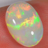 3.2 Karat - Ovaler Äthiopischer Welo Opal mit Rolling Flash - DeinOpal