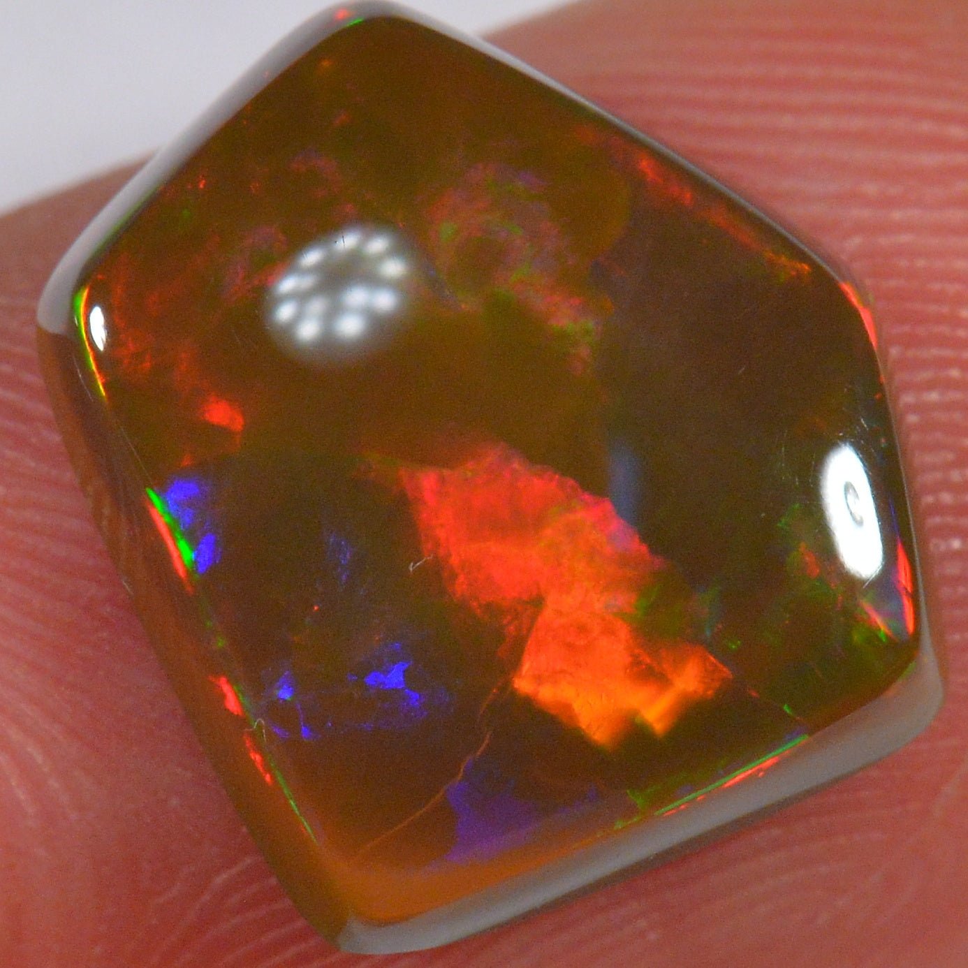 3.7 Karat - Natürlicher Brauner Äthiopischer Welo Opal - DeinOpal