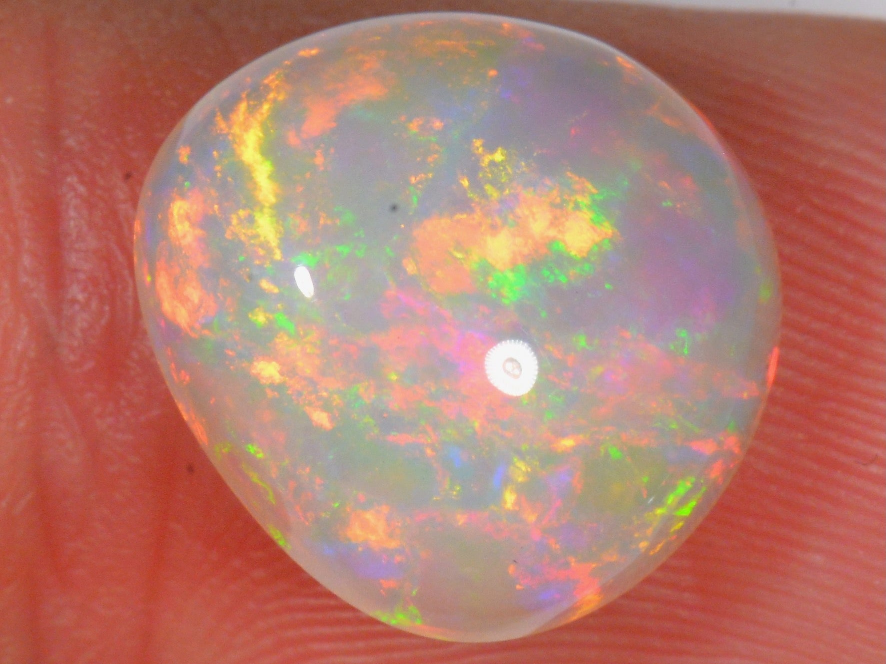 4.6 Karat - Farbintensiver Äthiopischer Welo Opal - DeinOpal