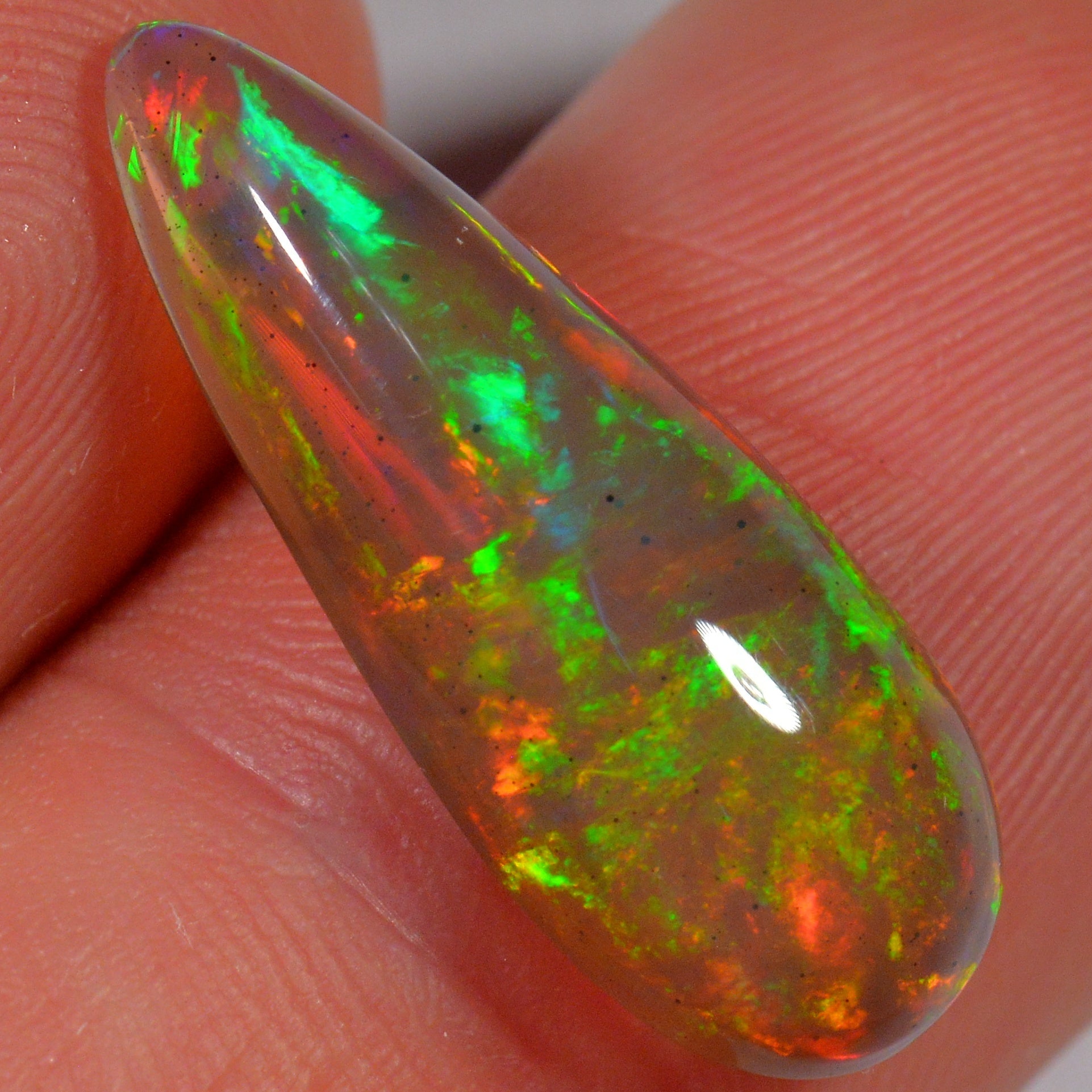 5.5 Karat - Dunkler Tropfenförmiger Äthiopischer Welo Opal - Beska Mine - DeinOpal