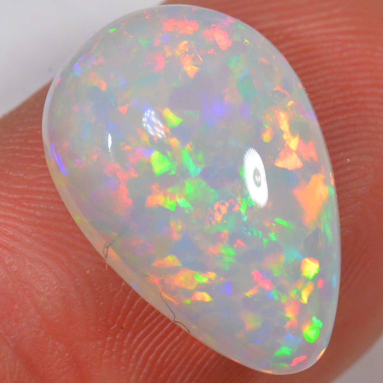 6.2 Karat - Schöner Tropfenförmiger Äthiopischer Welo Opal - DeinOpal