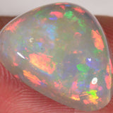 8.6 Karat - Natürlich Dunkler Dreieckiger Äthiopischer Welo Opal - DeinOpal