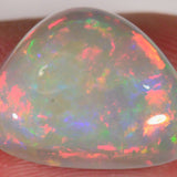 8.6 Karat - Natürlich Dunkler Dreieckiger Äthiopischer Welo Opal - DeinOpal