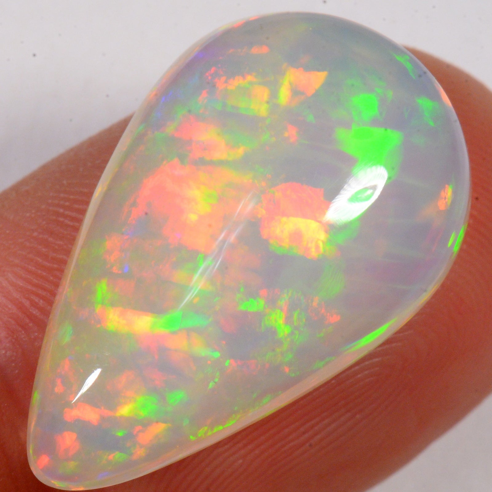 11 Karat - Sehr heller Äthiopischer Welo Opal - DeinOpal