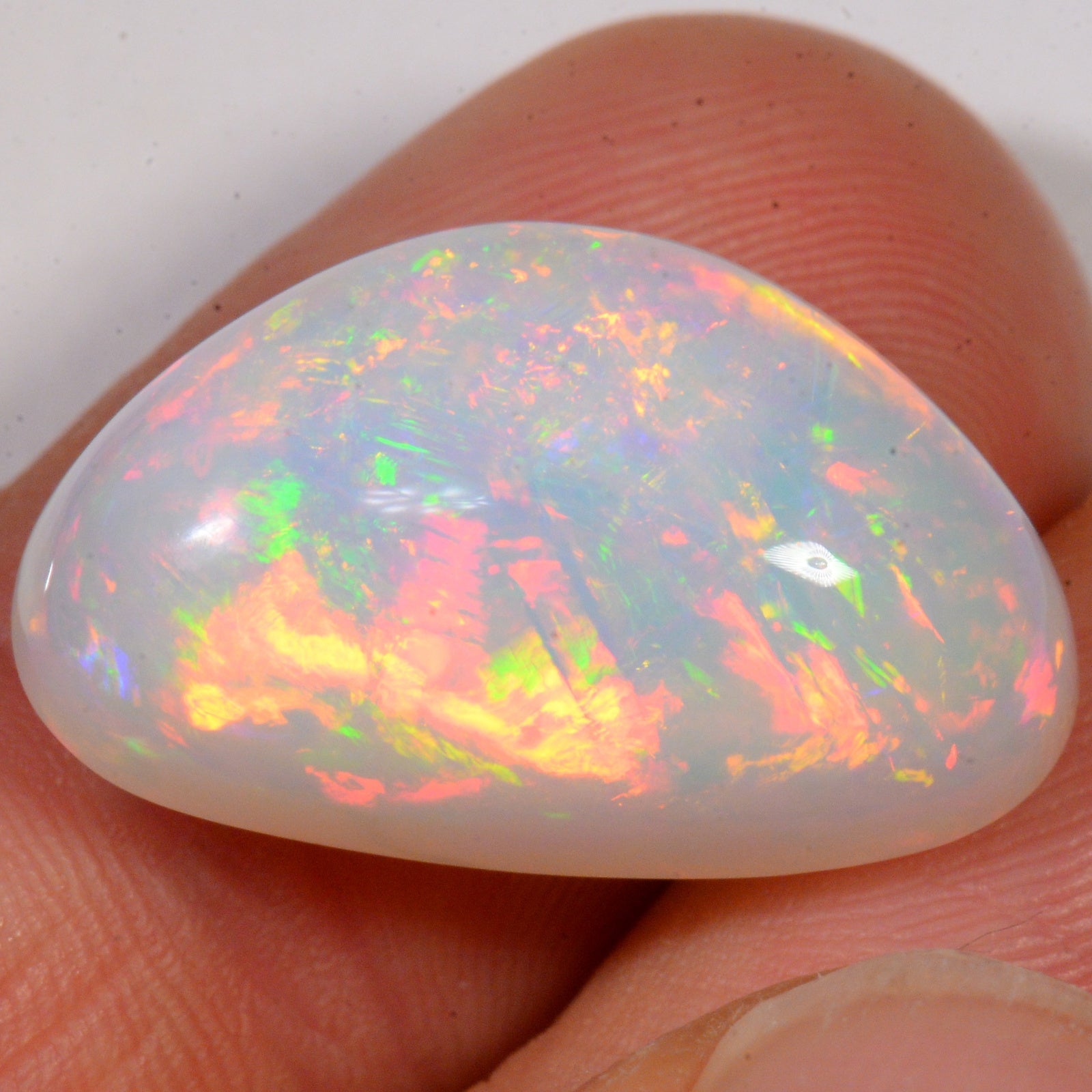 15.5 Carat - Very Bright Ethiopian Welo Opal — natural untreated Ethiopian Welo opal