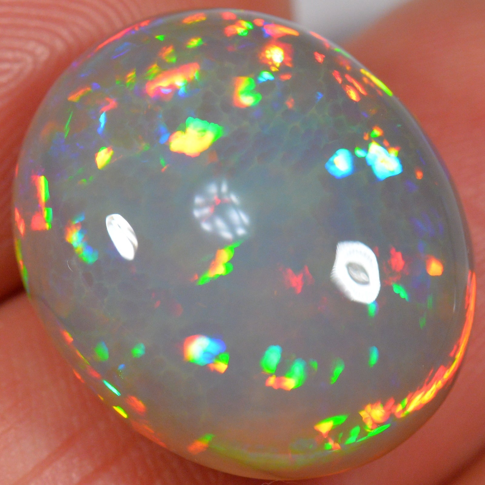 17.1 Karat - Atemberaubender Dunkler Äthiopischer Welo Opal With Rainbows - DeinOpal
