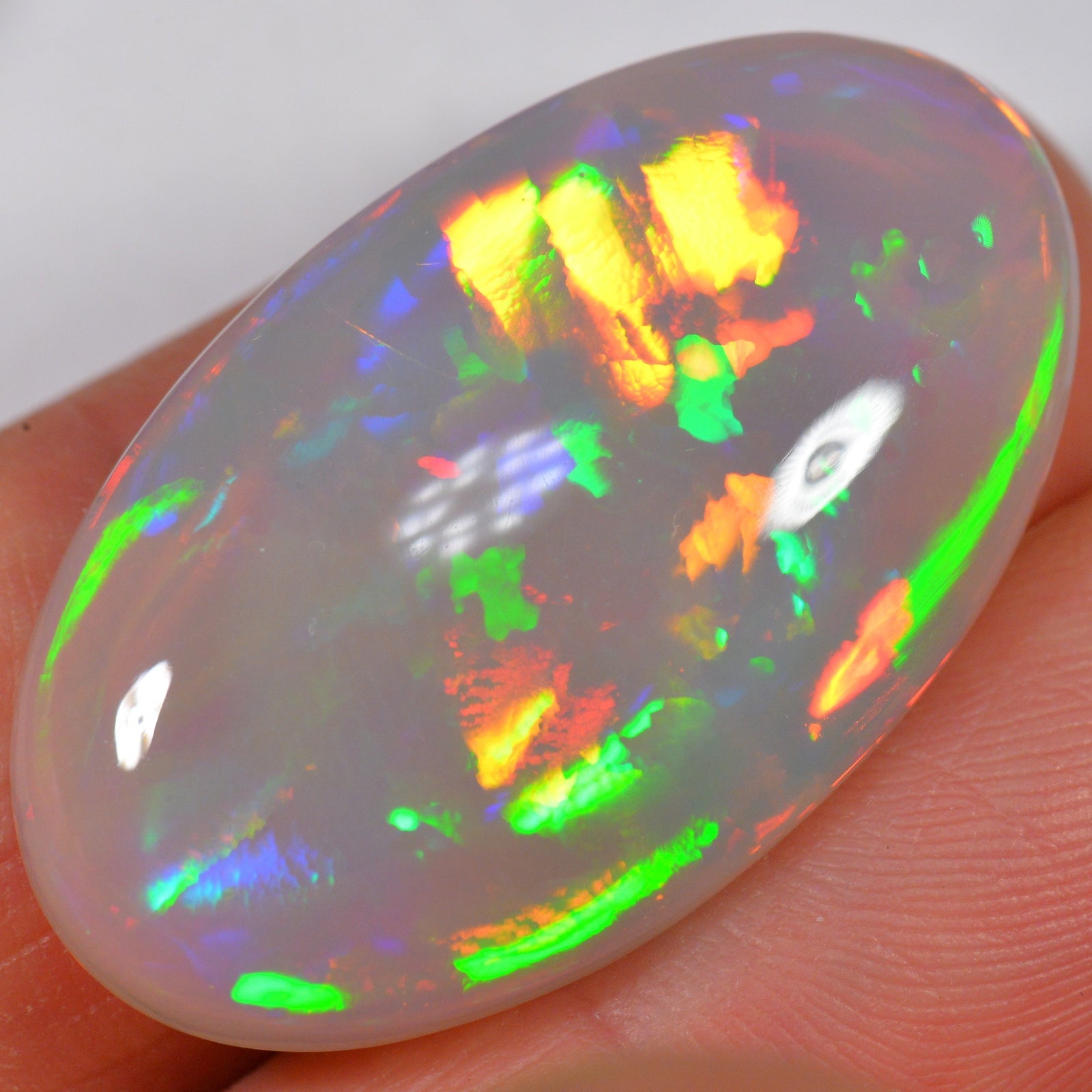 21 Karat - Brillanter Grey Base Äthiopischer Welo Opal - DeinOpal