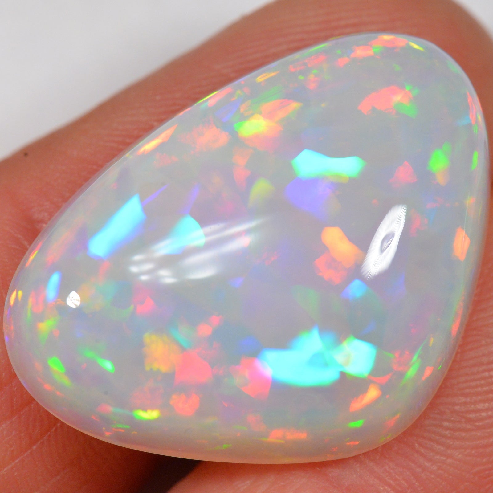 21.1 Karat - 21.1Ct - Atemberaubender Multigons 3D Äthiopischer Welo Opal - DeinOpal