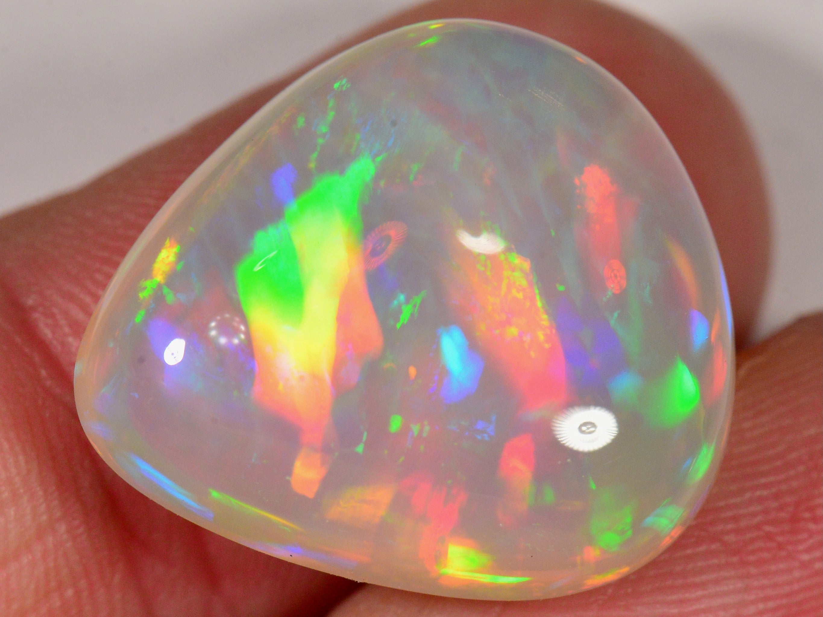 21.7 Karat - Exquisiter Tropfenförmiger Äthiopischer Welo Opal - DeinOpal