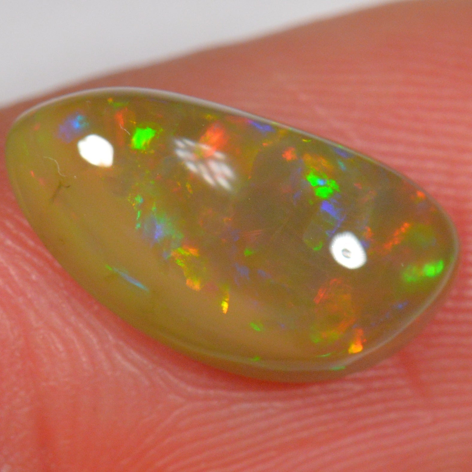 2.4 Karat - Äthiopischer Welo Opal - DeinOpal