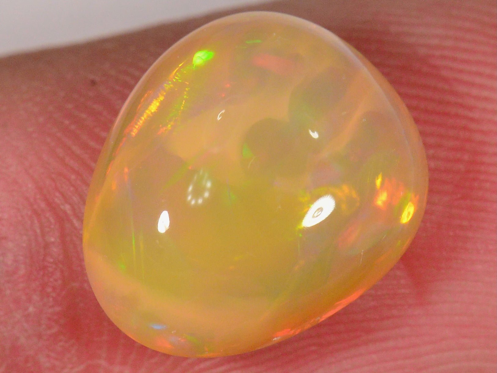 3 Karat - Intensiver hellbrauner Äthiopischer Welo Opal - DeinOpal