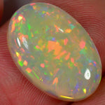 5 Karat - Glitzernder oval geschliffener Äthiopischer Welo Opal - DeinOpal