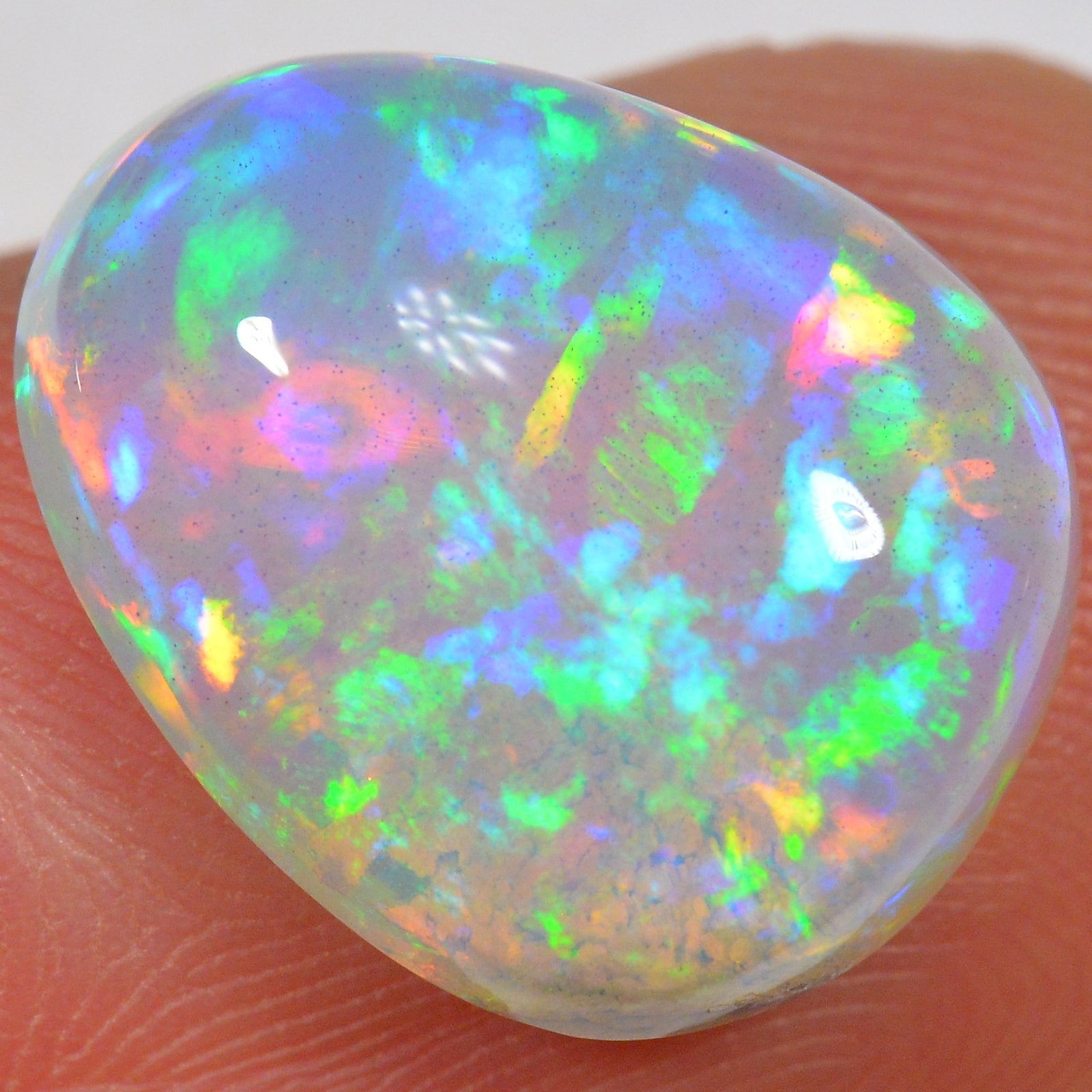 7 Carat - Brilliant Rainbows - Ethiopian Welo Opal — natural untreated Ethiopian Welo opal