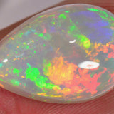 7.2 carat - Teardrop-shaped Ethiopian Welo Opal with a striped pattern 