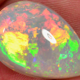 7.2 carat - Teardrop-shaped Ethiopian Welo Opal with a striped pattern 